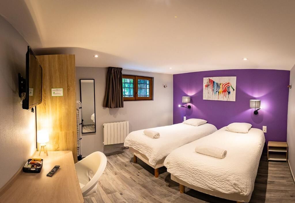 Photo of Bedroom in Villeneuve-le-Roi