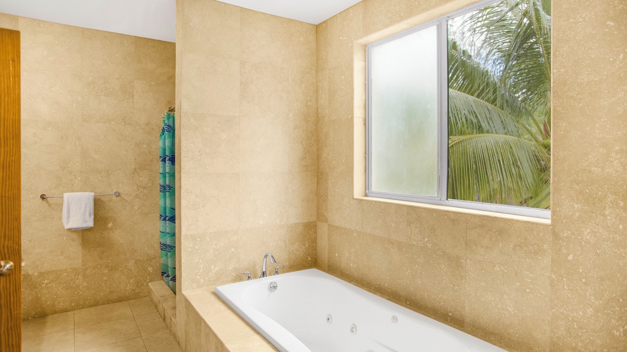 Photo of Bathroom in Nassau