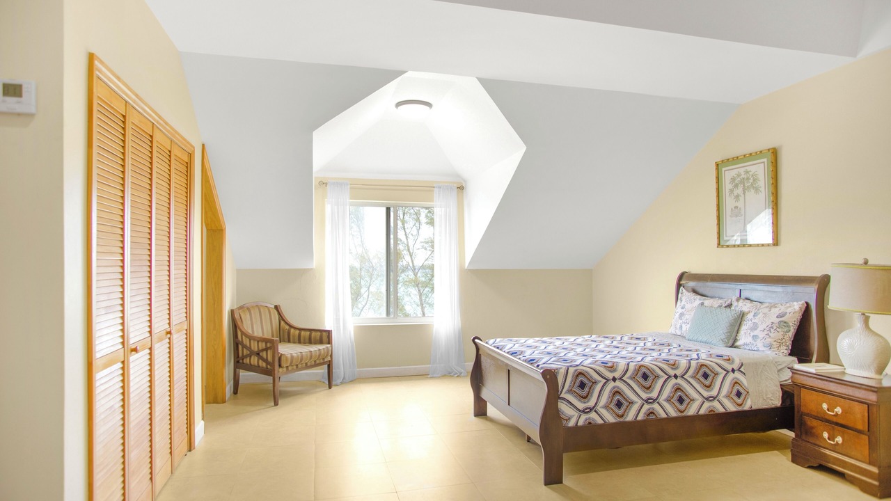 Photo of Bedroom in Nassau
