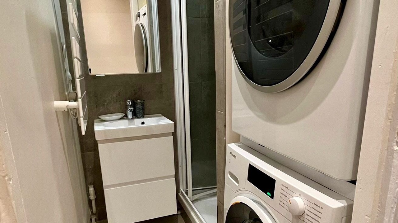 Photo of Bathroom in Saint-Lambert