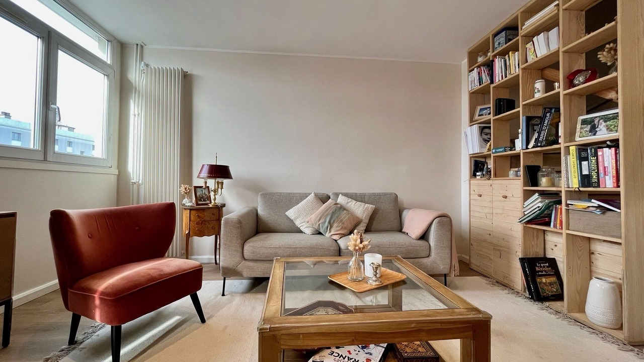 Photo of Livingroom in Saint-Lambert