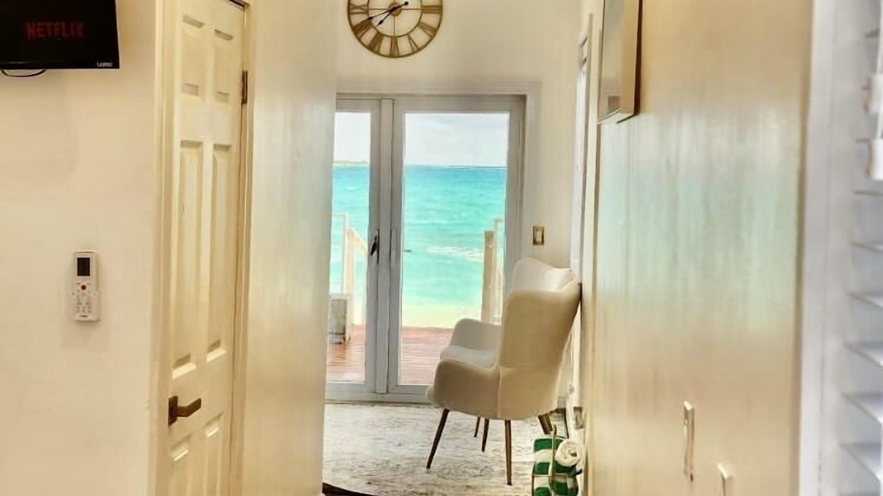 Photo of Livingroom in Rokers Point