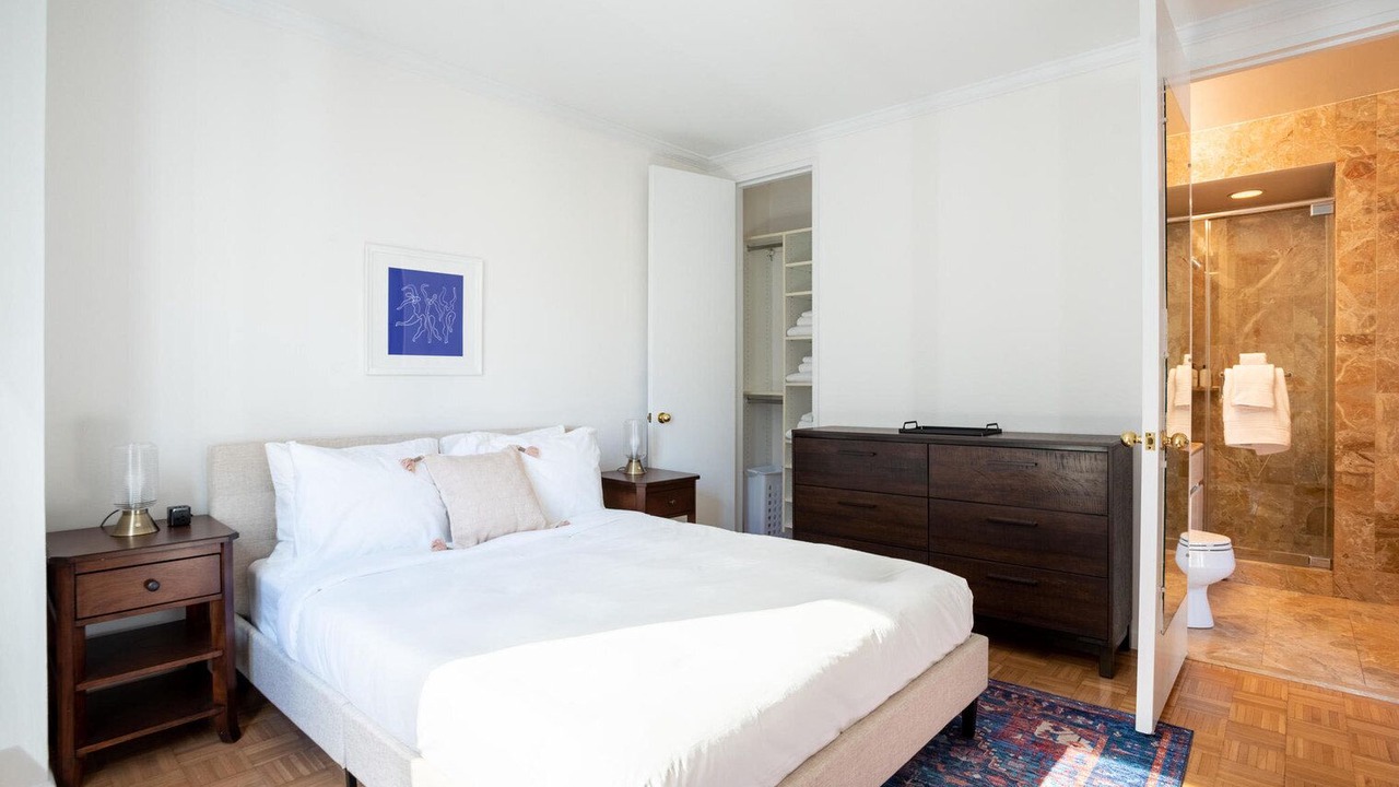 Photo of Bedroom in Sutton Place