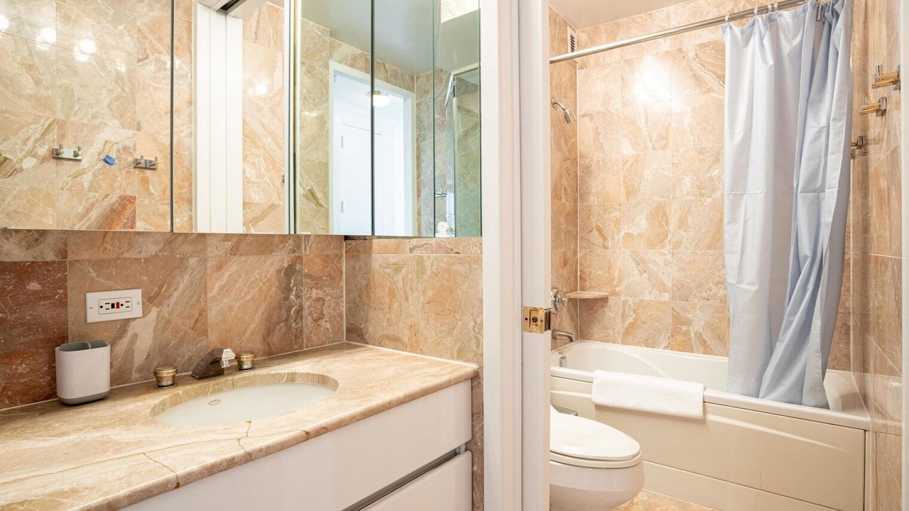 Photo of Bathroom in Sutton Place