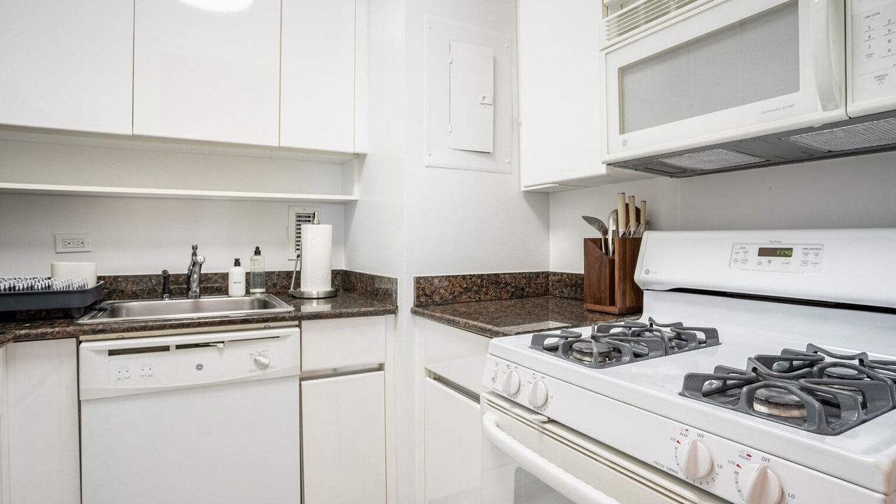 Photo of Kitchen in Sutton Place