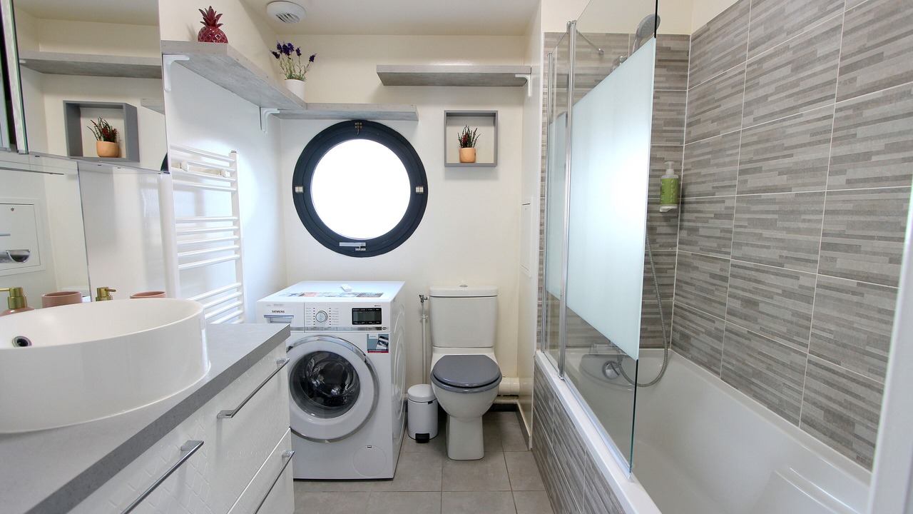 Photo of Bathroom in Chessy