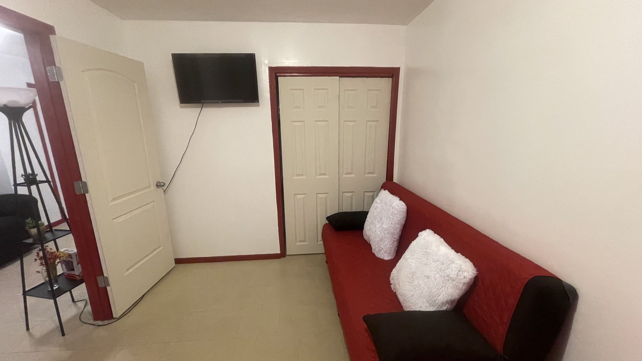 Photo of Livingroom in Canarsie