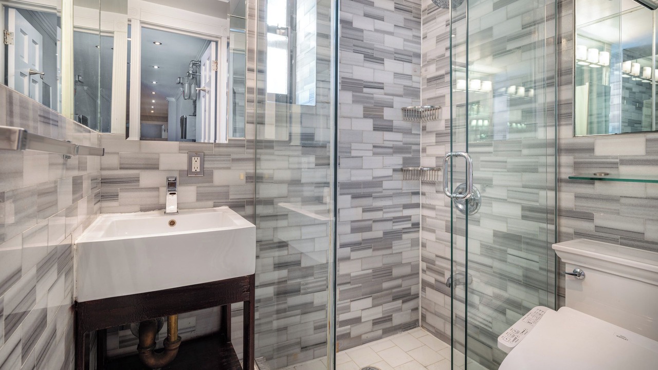 Photo of Bathroom in Bowery