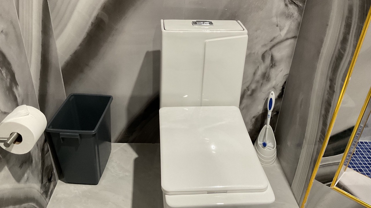 Photo of Bathroom in Rokers Point