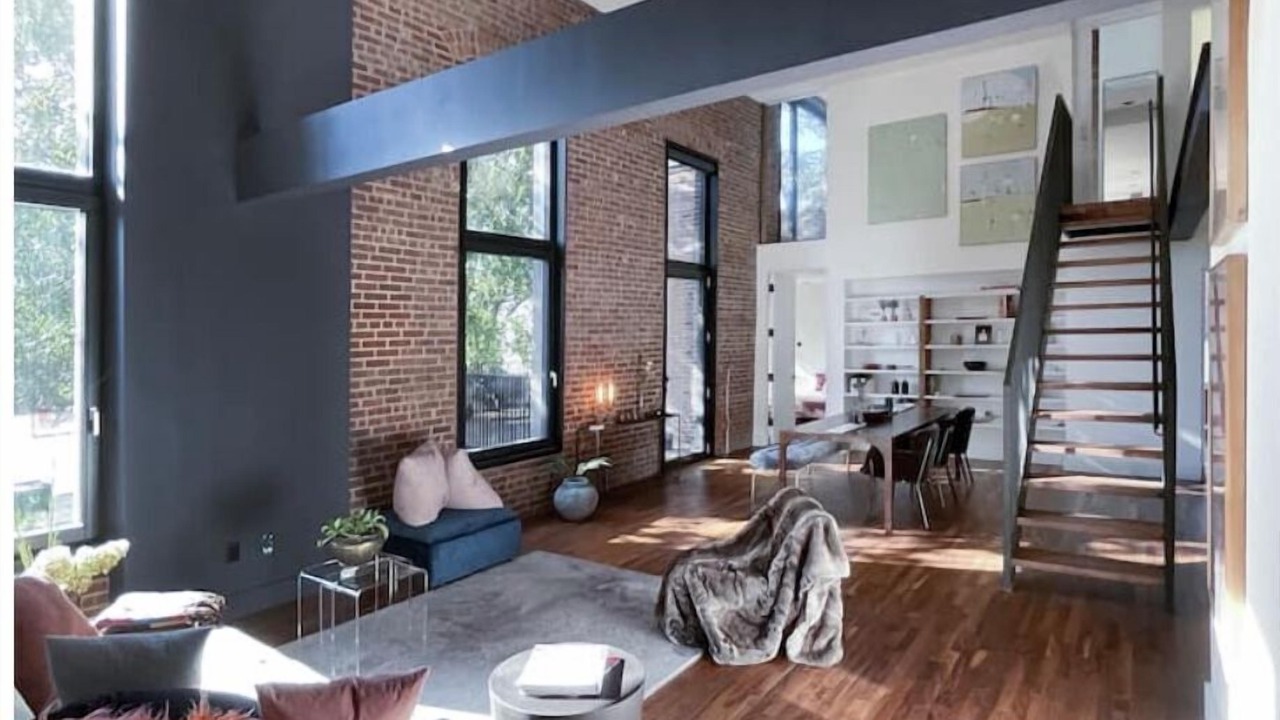 Photo of Others in Williamsburg
