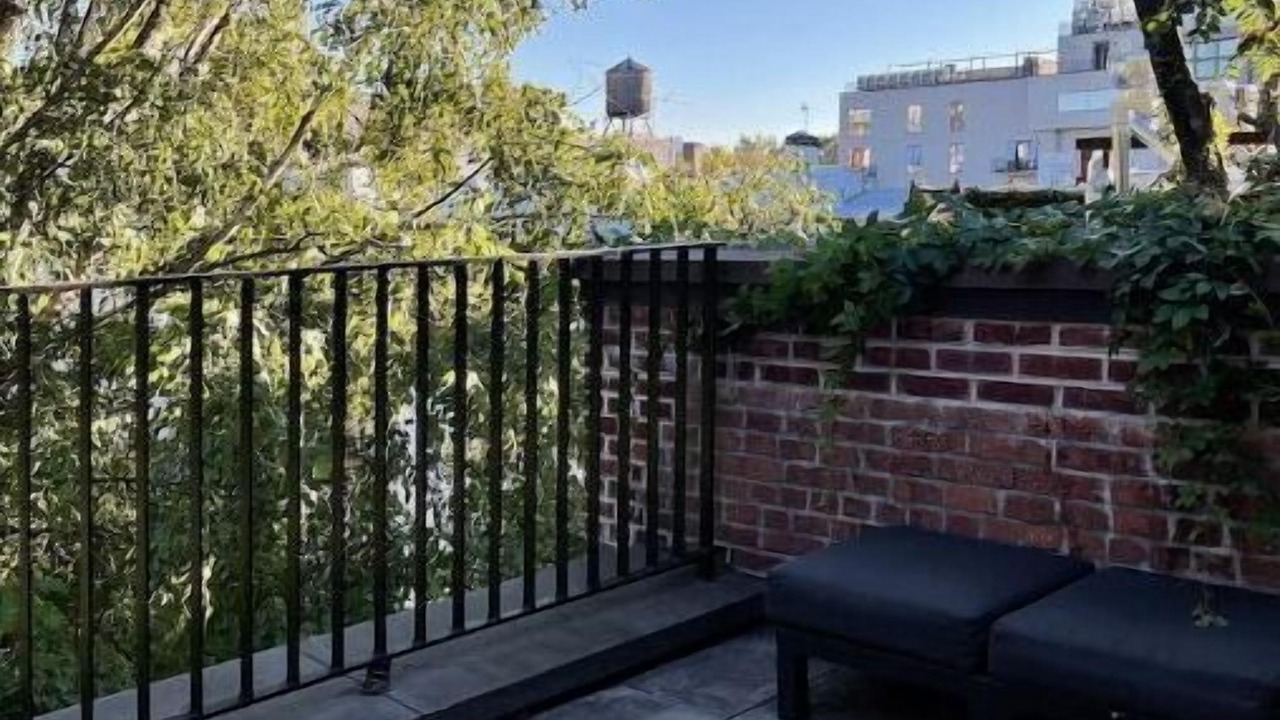 Photo of Others in Williamsburg