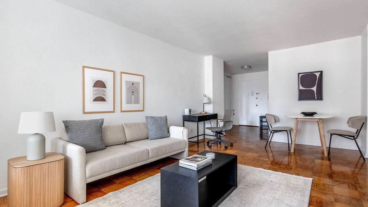Photo of Livingroom in Upper East Side