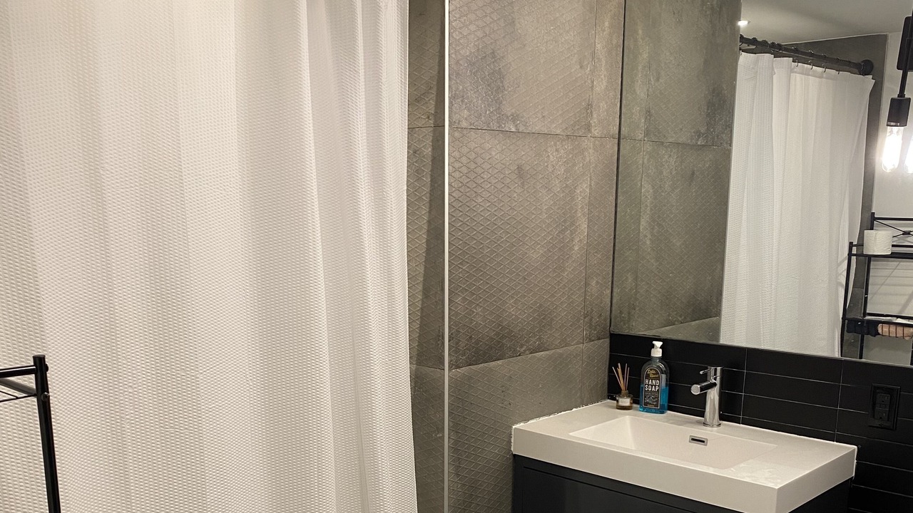 Photo of Bathroom in Flatbush