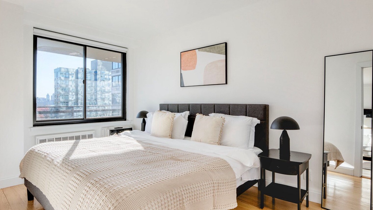Photo of Bedroom in Manhattan Valley