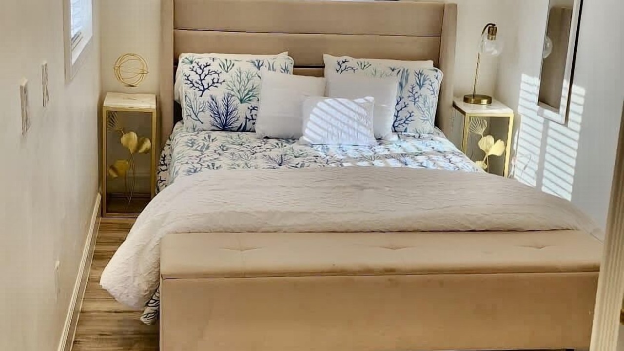 Photo of Bedroom in Tar Bay