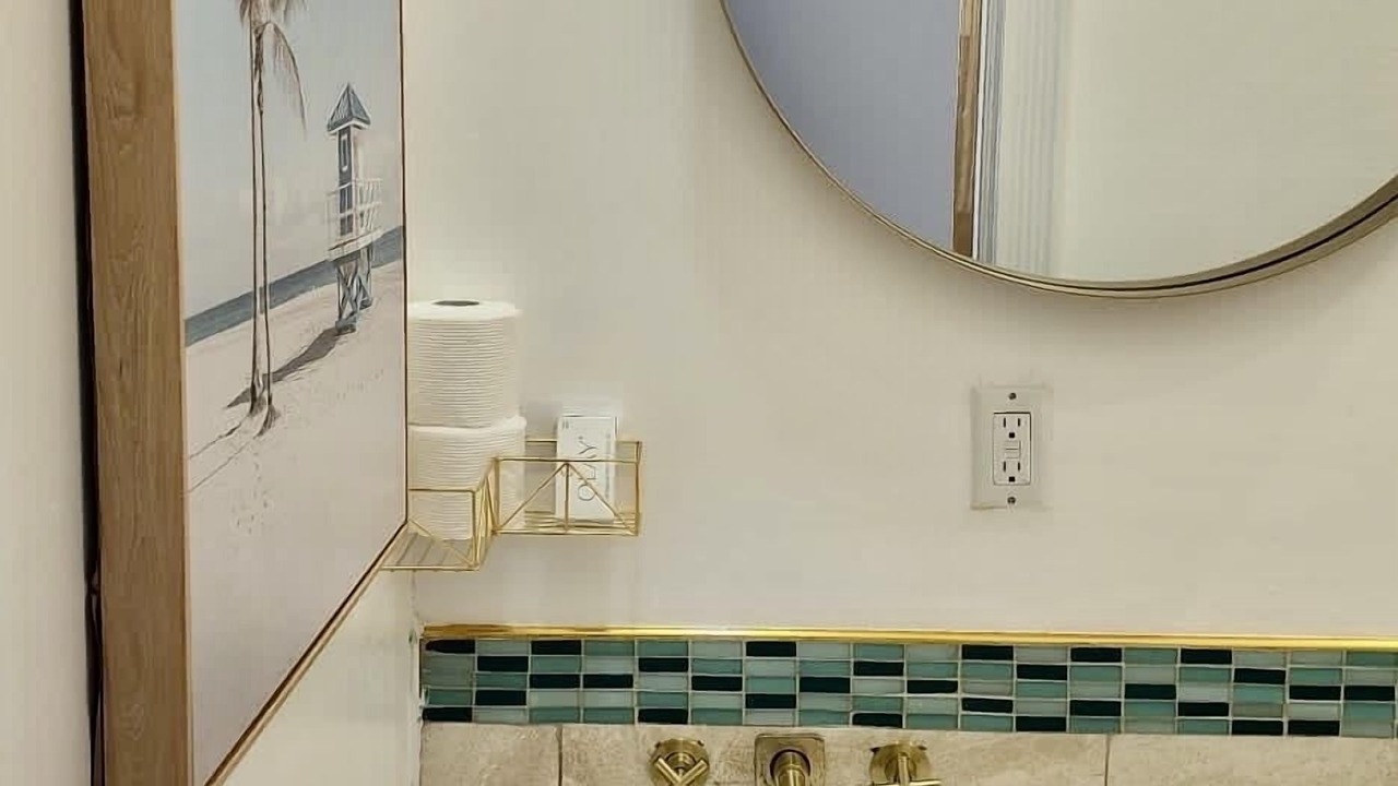 Photo of Bathroom in Tar Bay