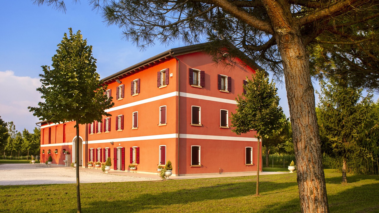 Photo of Outdoor in Marcon