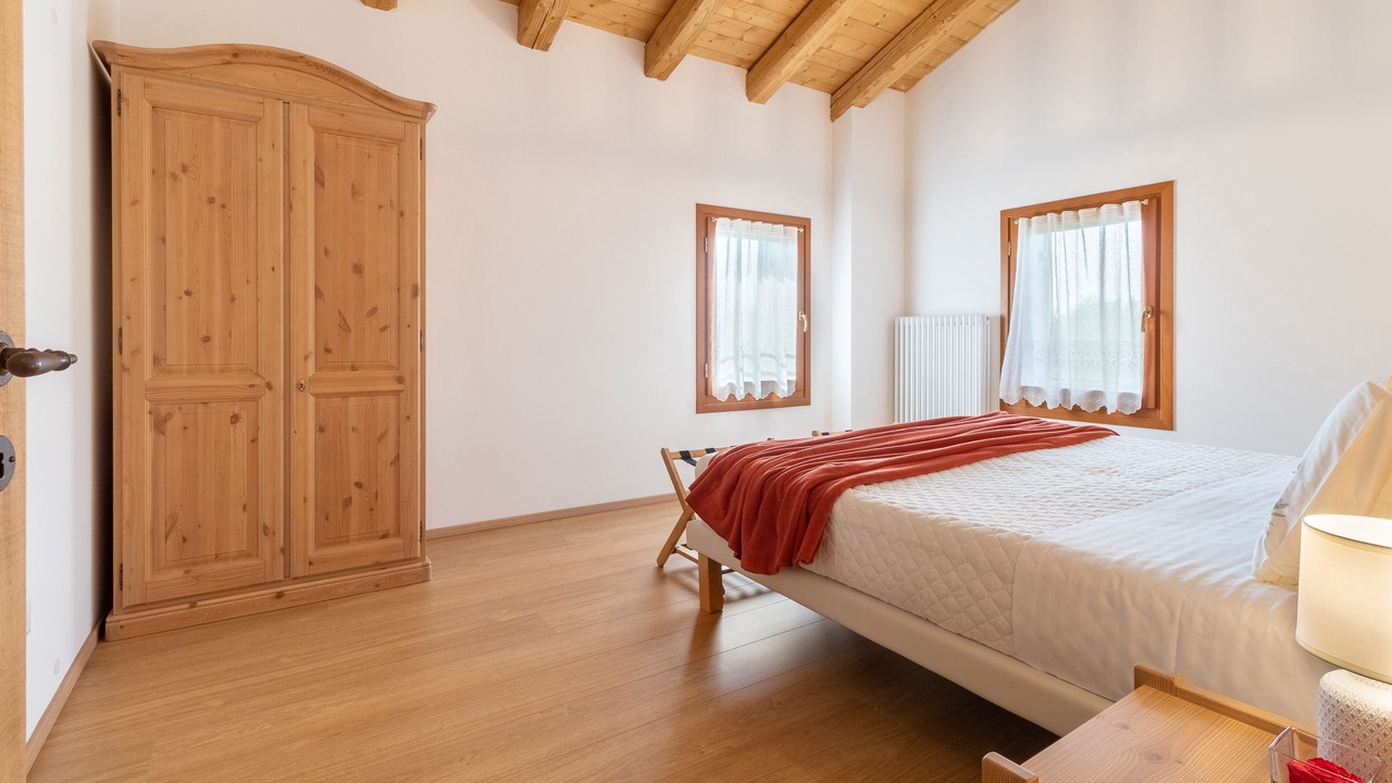 Photo of Bedroom in Marcon