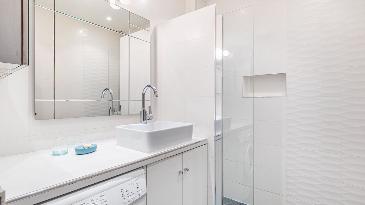 Photo of Bathroom in 15th Arrondissement