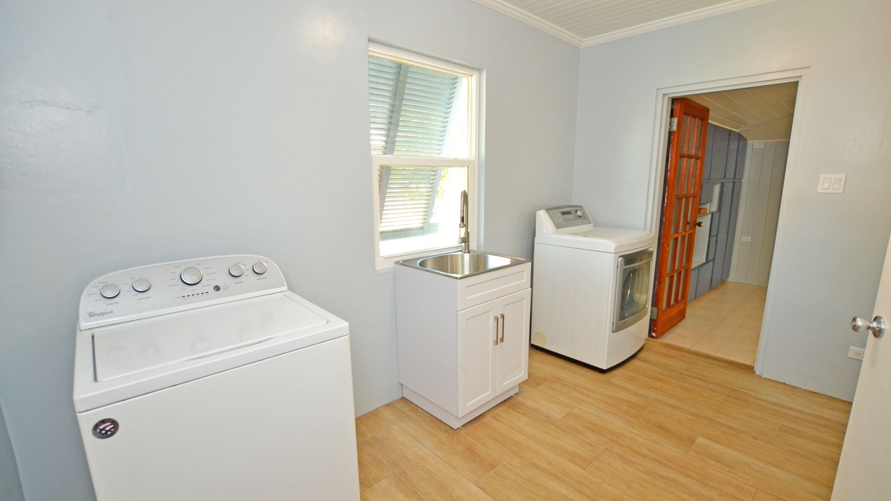 Photo of Bedroom in Spanish Wells