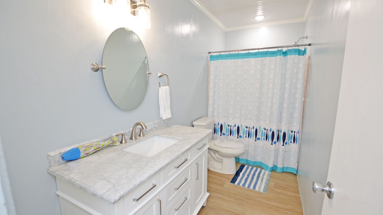 Photo of Bathroom in Spanish Wells