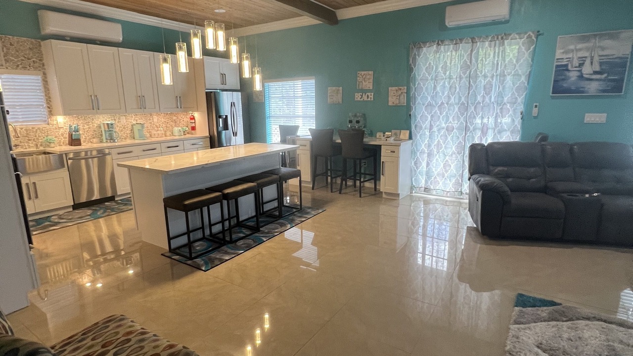 Photo of Livingroom in Tar Bay