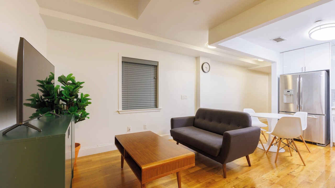 Photo of Livingroom in Gramercy