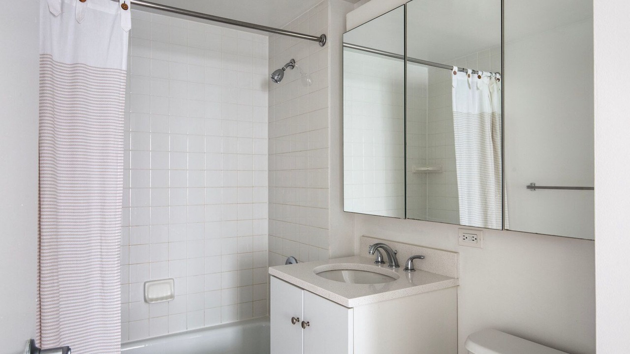 Photo of Bathroom in Bowery