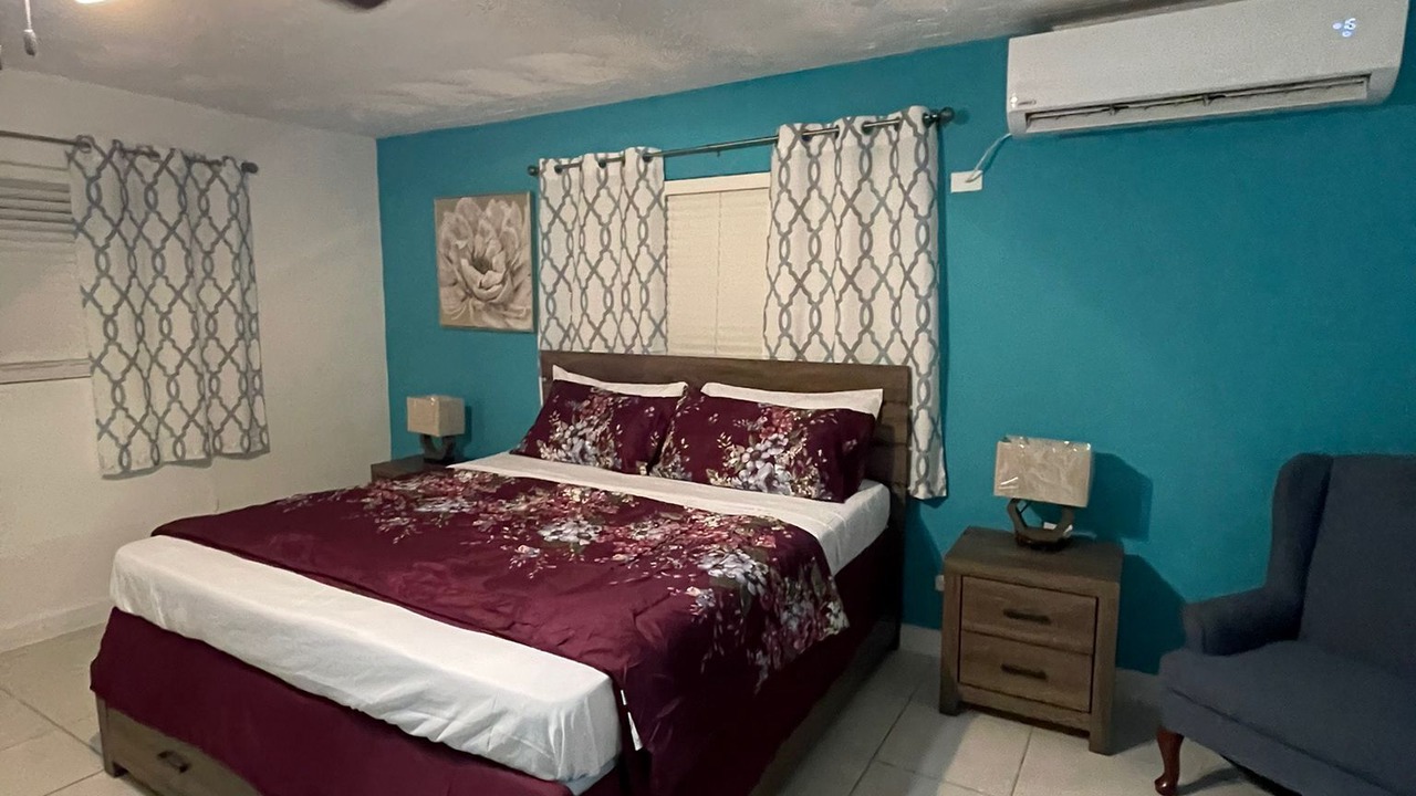 Photo of Bedroom in Nassau