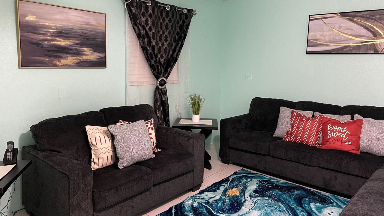 Photo of Livingroom in Nassau