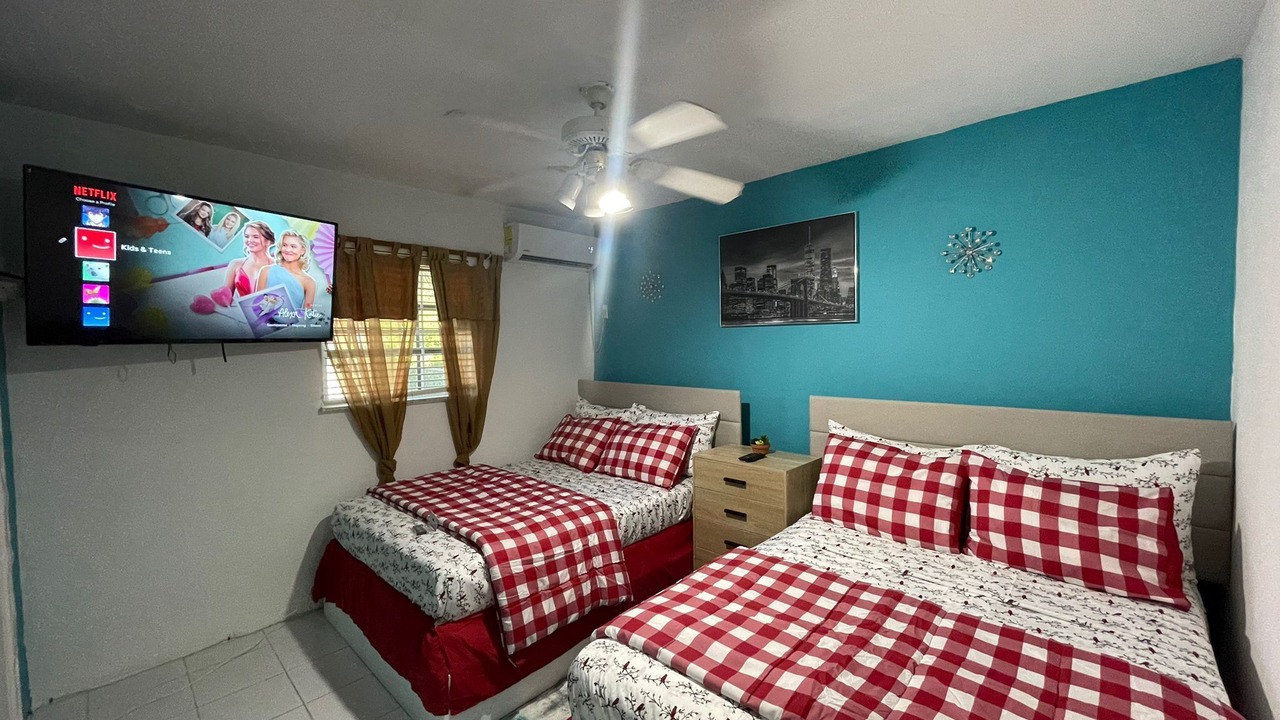 Photo of Bedroom in Nassau