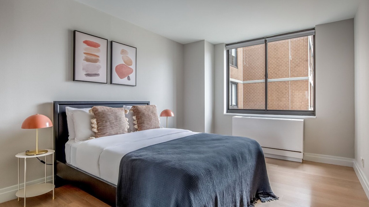 Photo of Bedroom in Tudor City