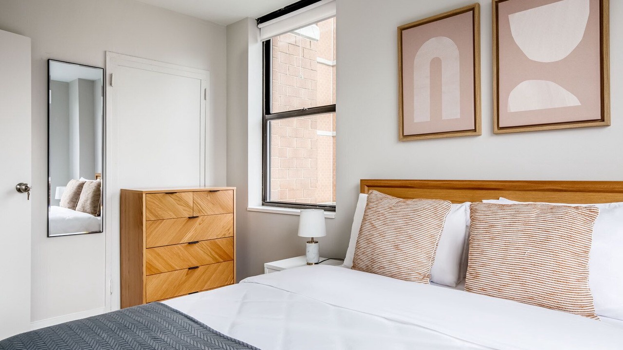 Photo of Bedroom in Tudor City