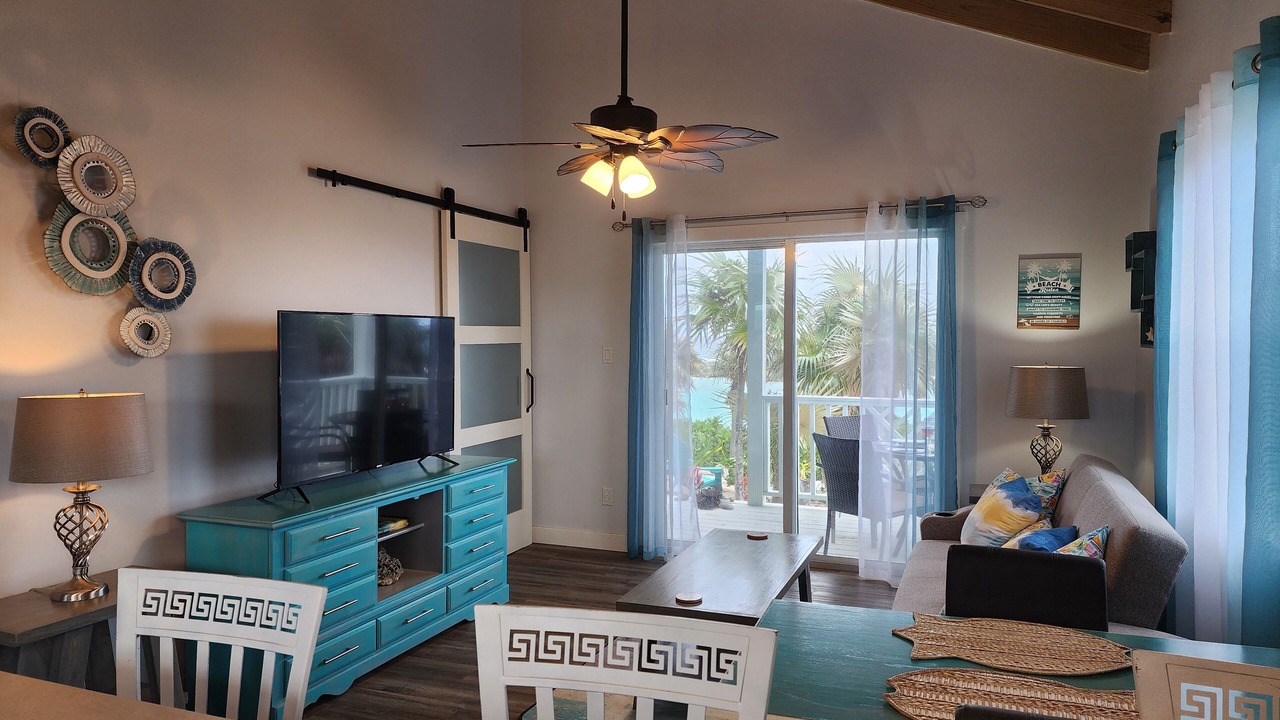 Photo of Livingroom in Salt Pond
