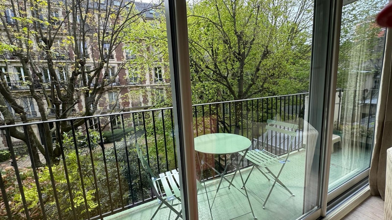 Photo of Patio Balcony in Val-de-Grace