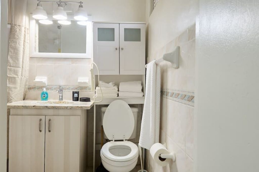 Photo of Bathroom in Paradise Island
