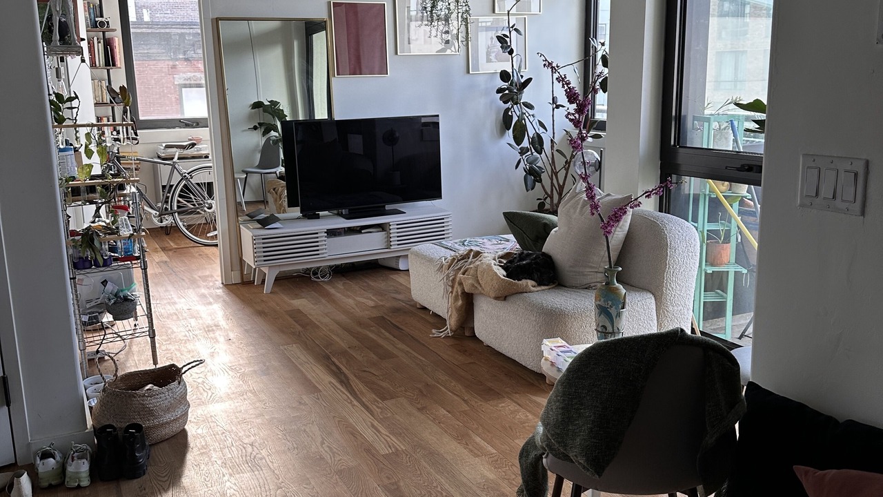 Photo of Livingroom in Greenpoint
