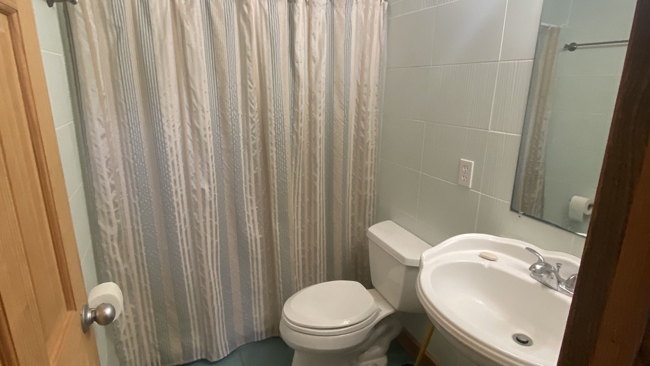 Photo of Bathroom in Spanish Wells