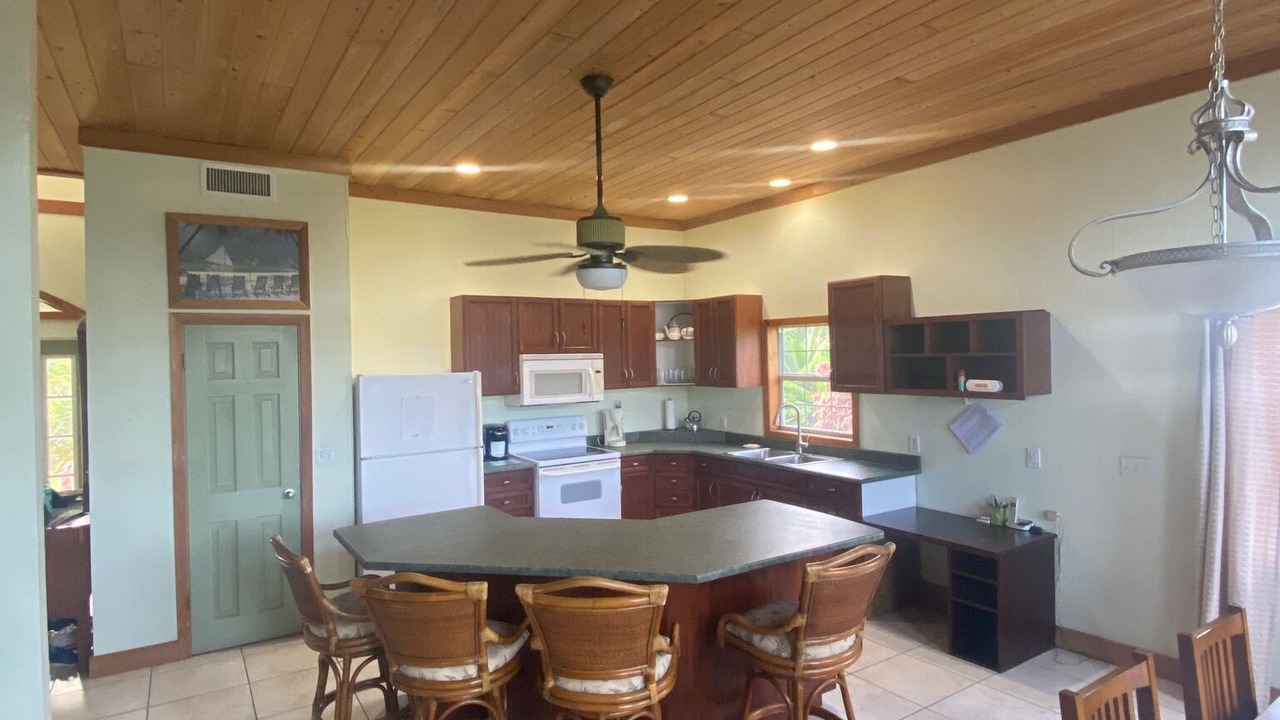 Photo of Kitchen in Spanish Wells