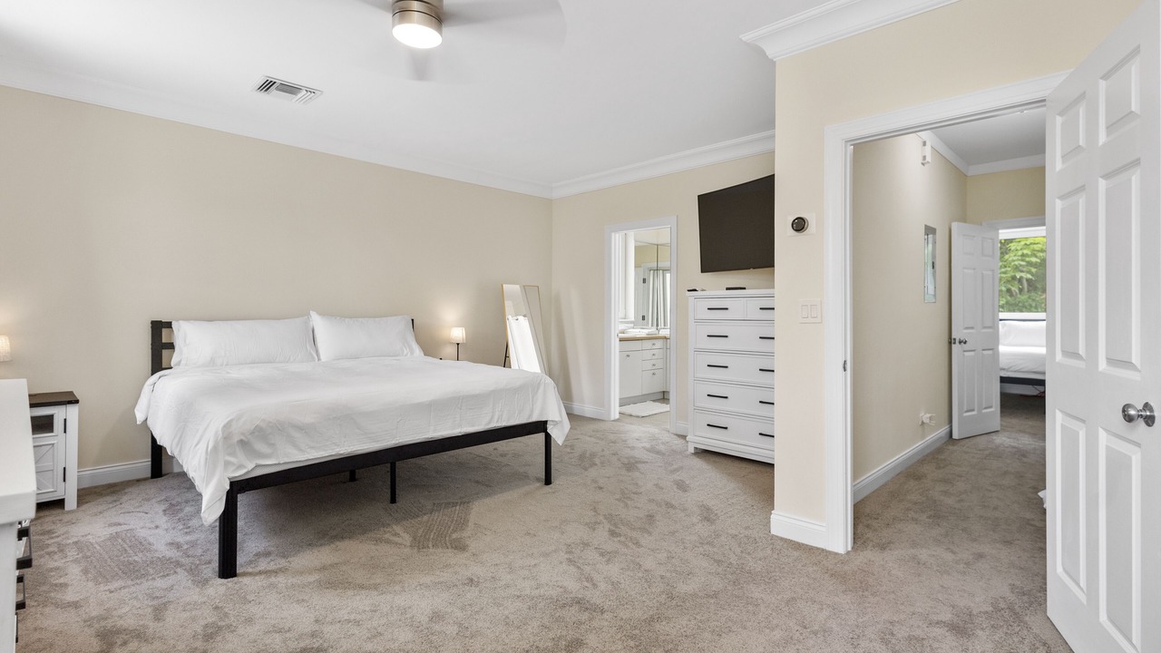 Photo of Bedroom in Paradise Island