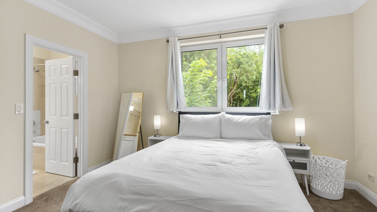 Photo of Bedroom in Paradise Island
