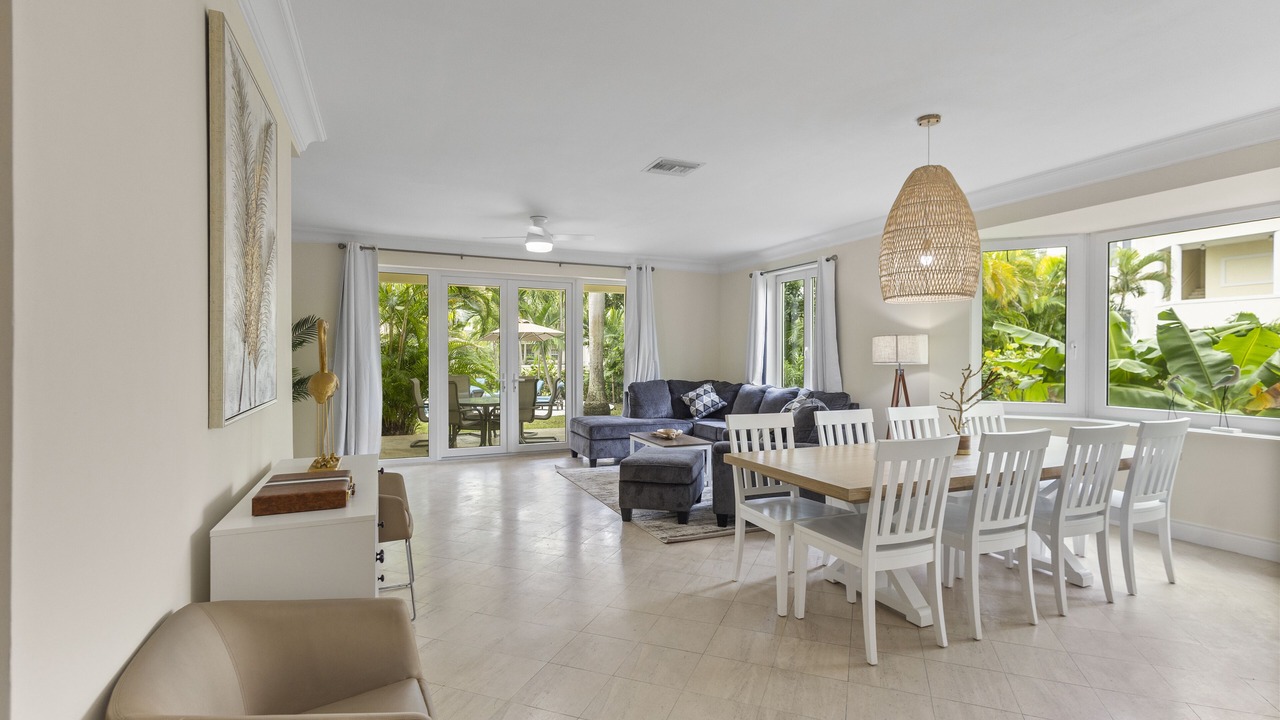 Photo of Livingroom in Paradise Island