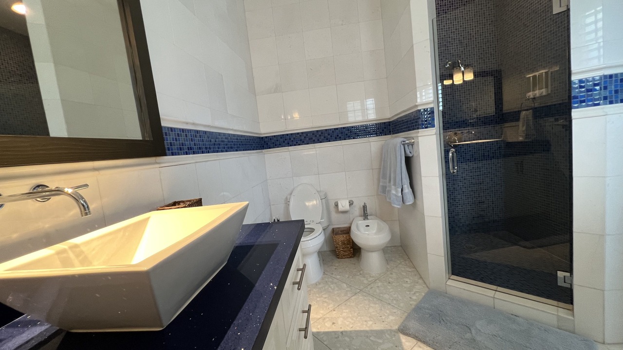 Photo of Bathroom in Alice Town