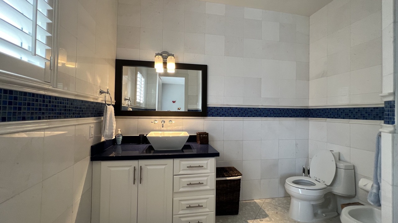 Photo of Bathroom in Alice Town