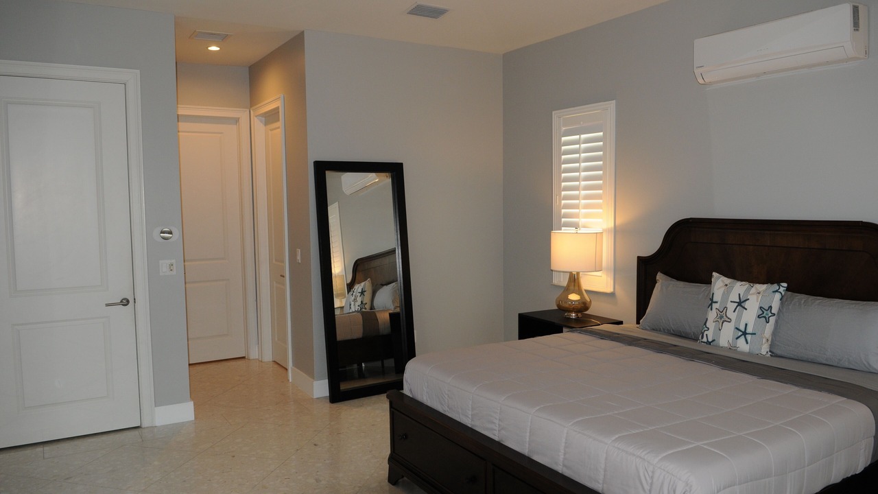 Photo of Bedroom in Alice Town
