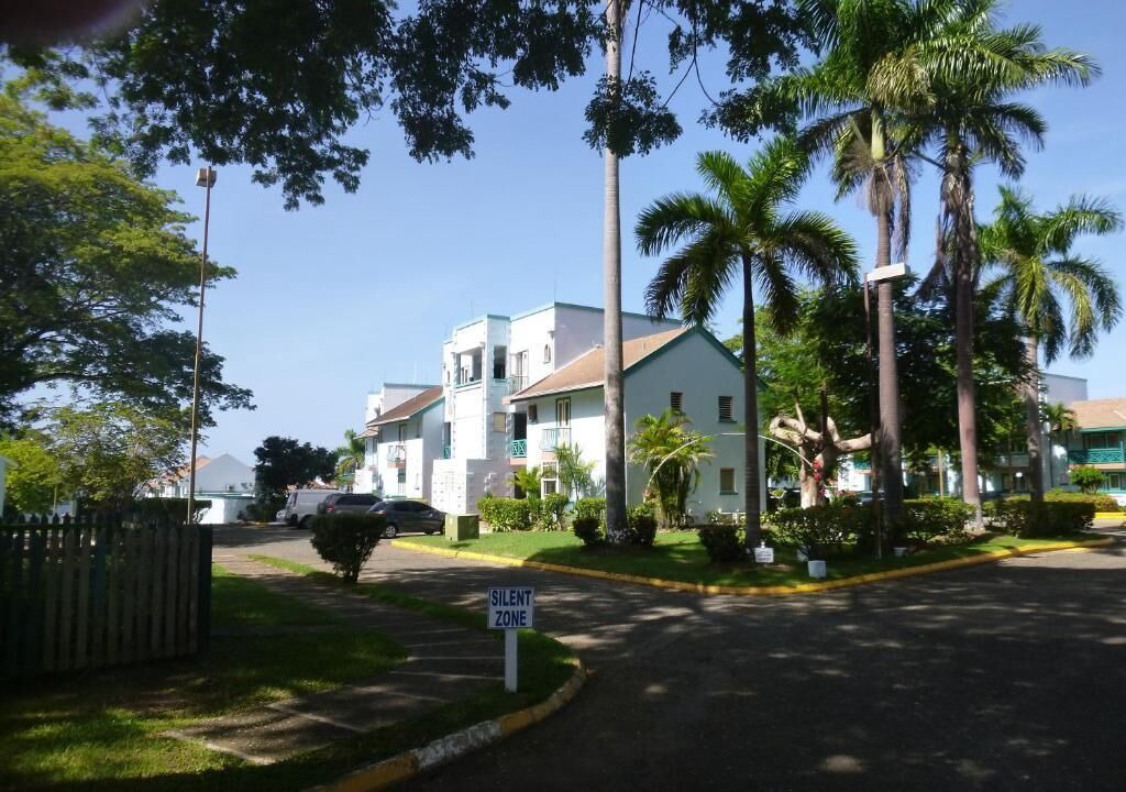 Photo of Others in Orange Bay