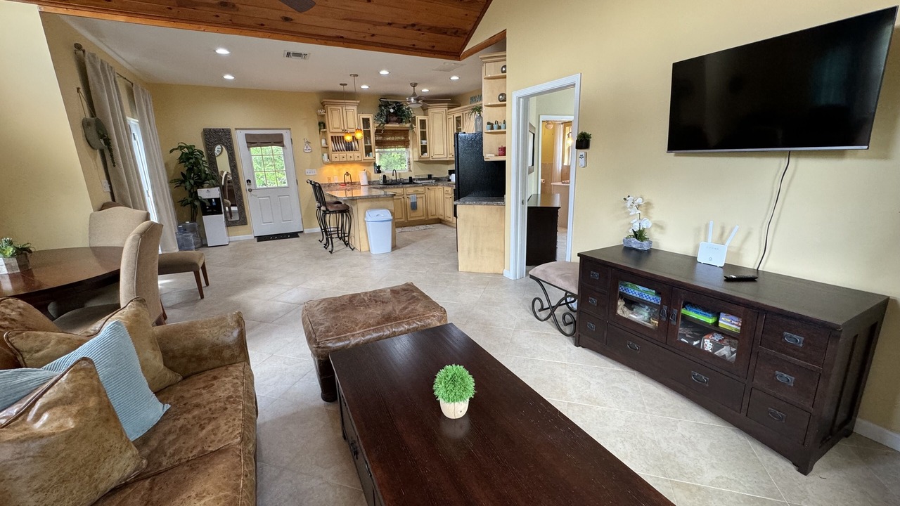 Photo of Livingroom in Jimmy Hill