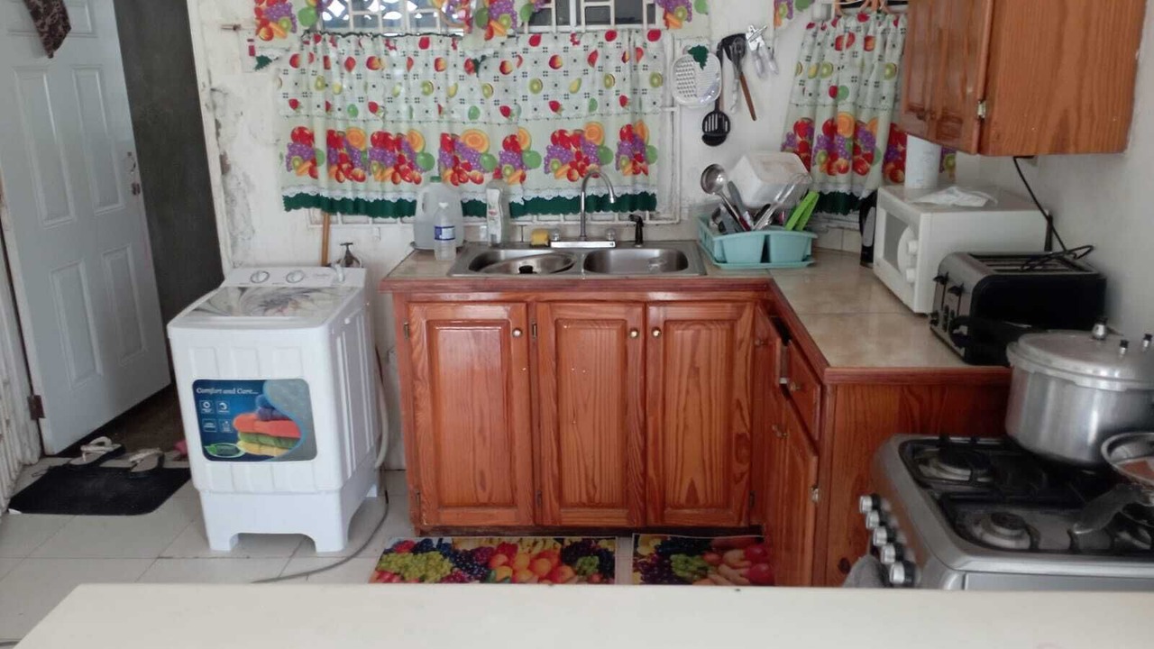 Photo of Kitchen in Savanna la Mar
