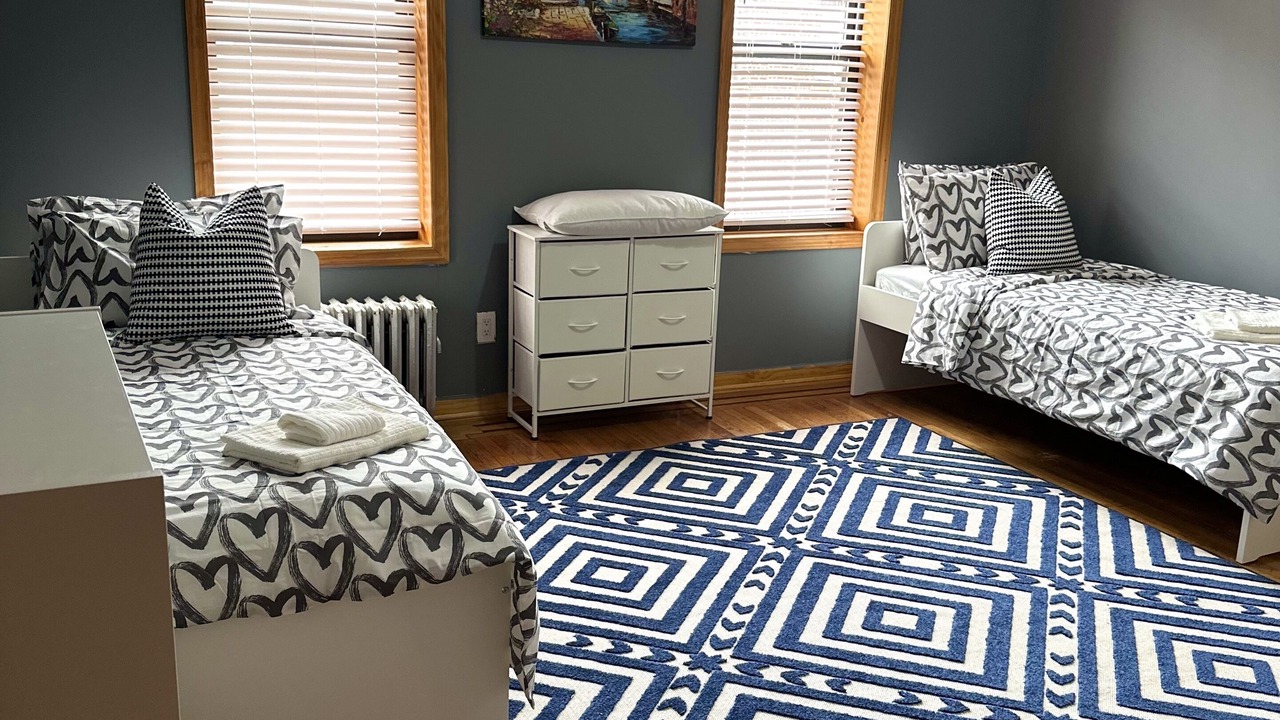 Photo of Bedroom in Manhattan Beach