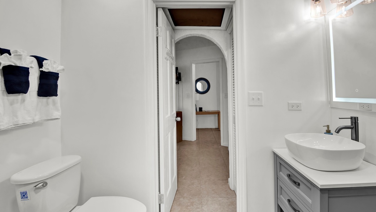 Photo of Bathroom in Paradise Island